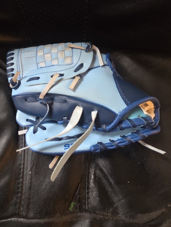 future stars Other - Future Stars 9" Baseball / Tee-Ball Glove - Right Hand Catch - Blue
